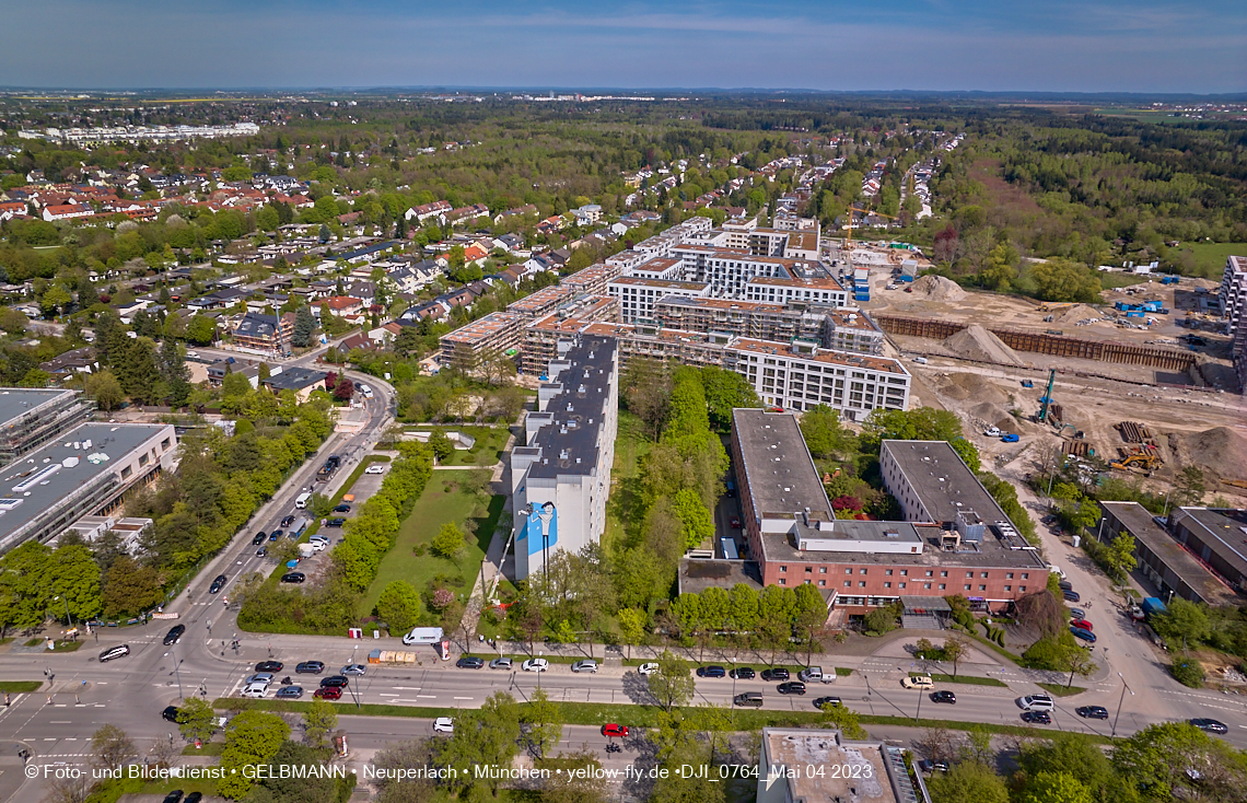 04.05.2023 - Luftbilder vom Alexisqaurtier und Pandion Verde in Neuperlach